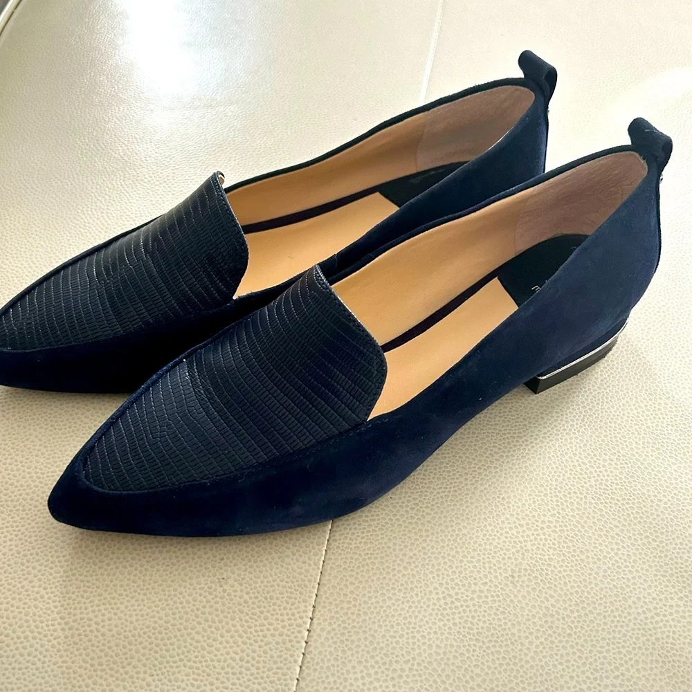 Alex Marie Campbell Women’s Flats 8.5 Navy Pointed Toe Casual Everyday Career